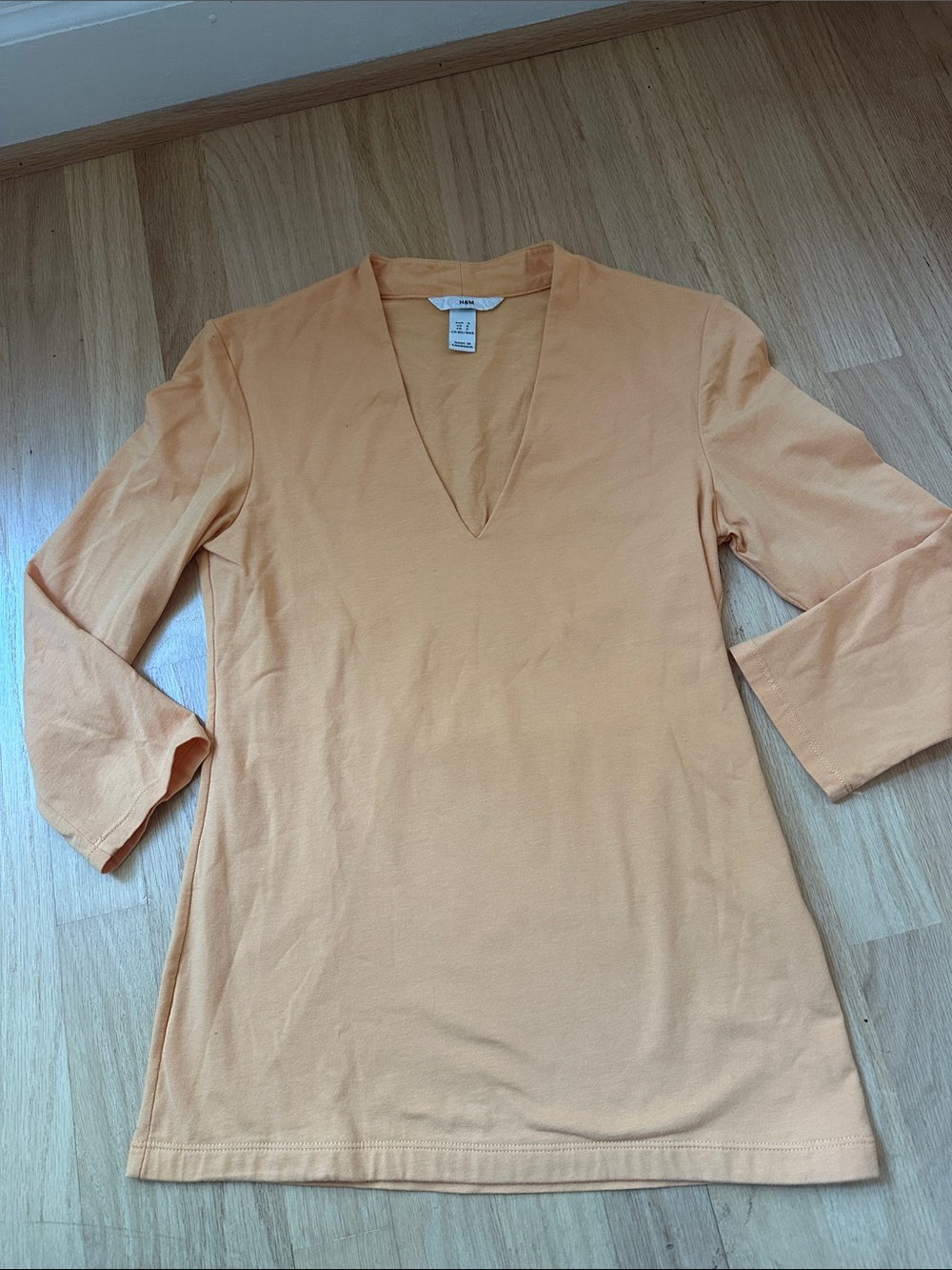 H&M Women's V-Neck Three-Quarter Sleeve Tunic Sz s - Peach